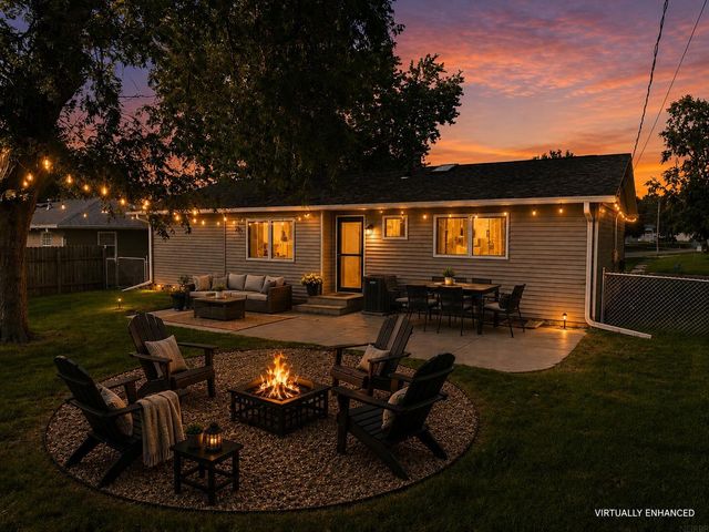 2718 Delane Avenue, Waterloo, IA 50701