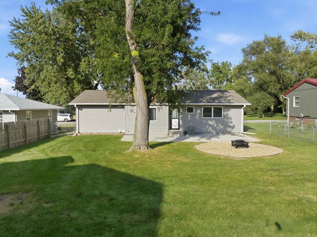 2718 Delane Avenue, Waterloo, IA 50701