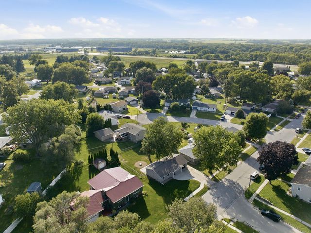 2718 Delane Avenue, Waterloo, IA 50701