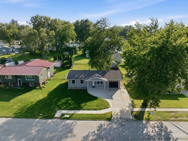 2718 Delane Avenue, Waterloo, IA 50701