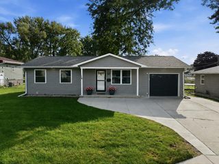 2718 Delane Avenue, Waterloo, IA 50701
