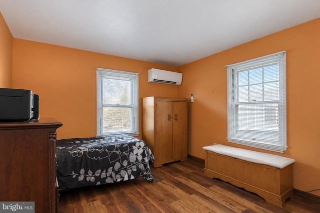 1082 W LEESPORT RD, Leesport, PA 19533