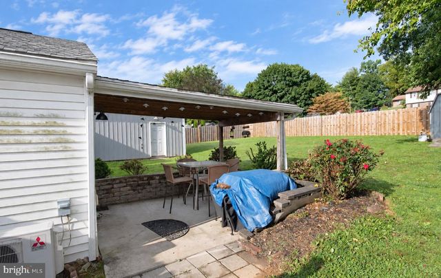1082 W LEESPORT RD, Leesport, PA 19533