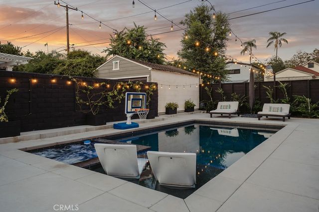2009 Greenleaf Street, Santa Ana, CA 92706