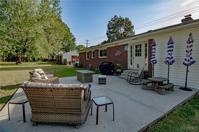 637 Cedar Level Rd, Hopewell, VA 23860