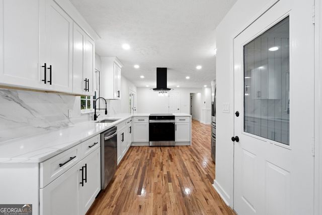 2738 Odum Street, Snellville, GA 30078