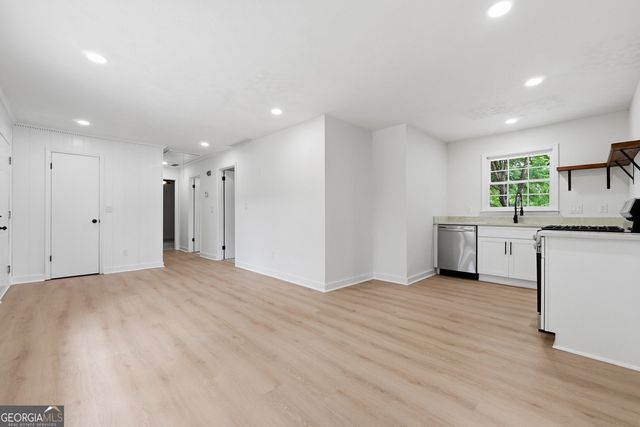 2738 Odum Street, Snellville, GA 30078