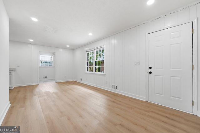 2738 Odum Street, Snellville, GA 30078