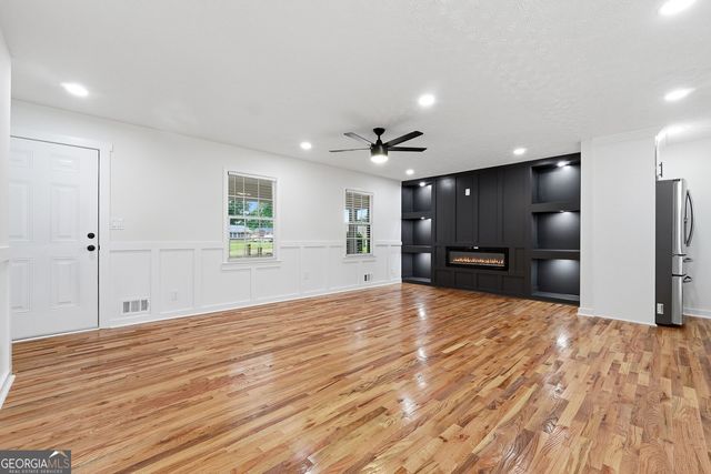 2738 Odum Street, Snellville, GA 30078