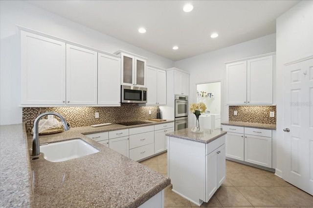 3319 MAJESTIC VIEW DRIVE, Lutz, FL 33558