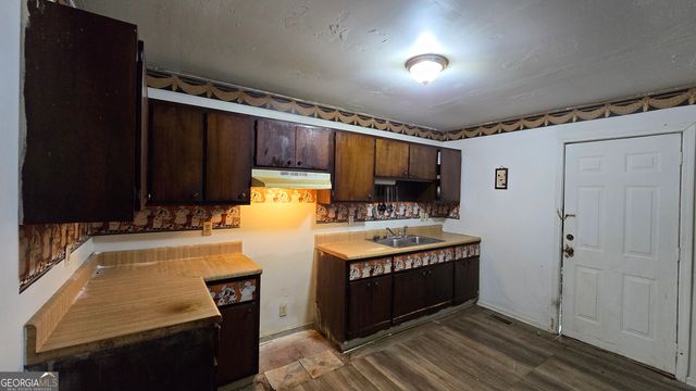 3724 Log Cabin Drive, Macon, GA 31204