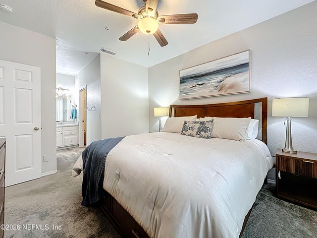 13810 SUTTON PARK Drive N 827, Jacksonville, FL 32224