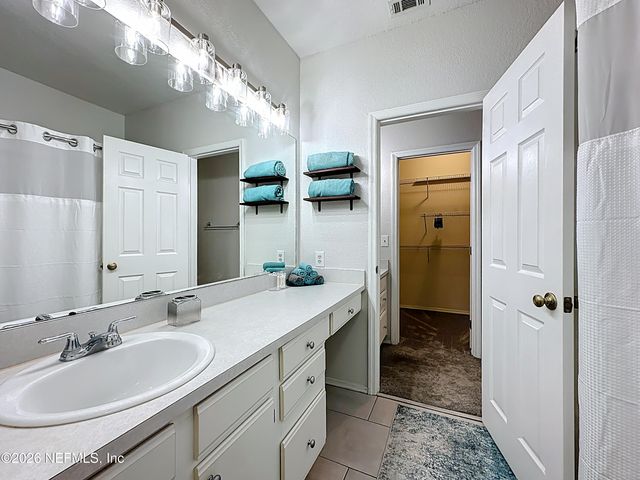 13810 SUTTON PARK Drive N 827, Jacksonville, FL 32224