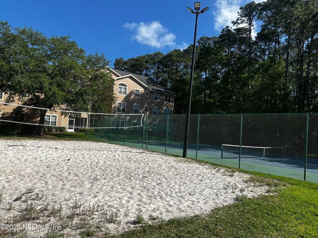 13810 SUTTON PARK Drive N 827, Jacksonville, FL 32224