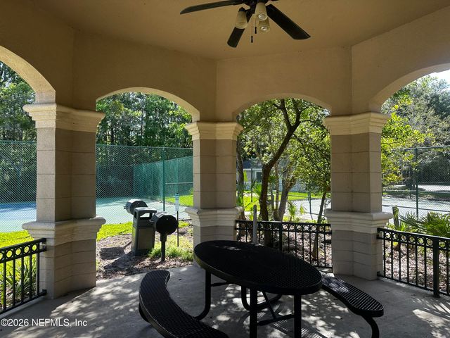 13810 SUTTON PARK Drive N 827, Jacksonville, FL 32224