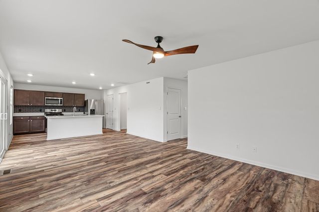 624 Ensign Place, Hebron, IN 46341