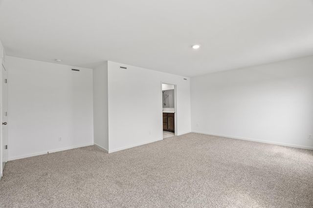624 Ensign Place, Hebron, IN 46341