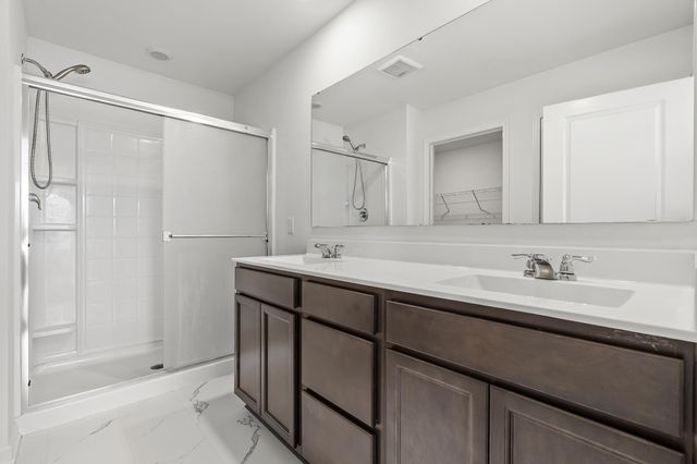 624 Ensign Place, Hebron, IN 46341