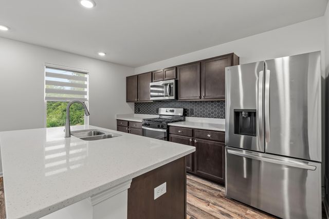 624 Ensign Place, Hebron, IN 46341