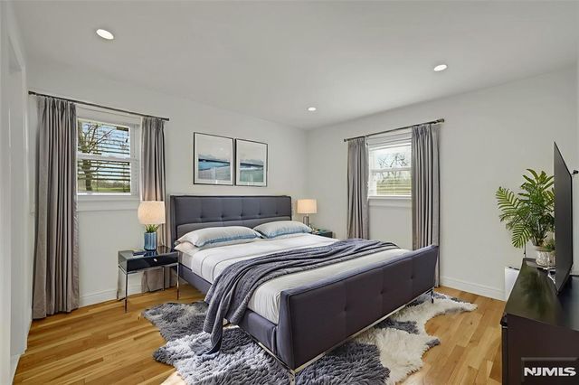 117 Brookview Terrace, Bergenfield, NJ 07621