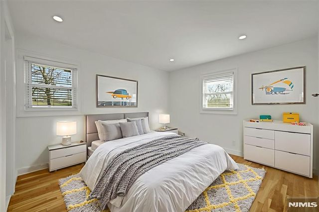 117 Brookview Terrace, Bergenfield, NJ 07621