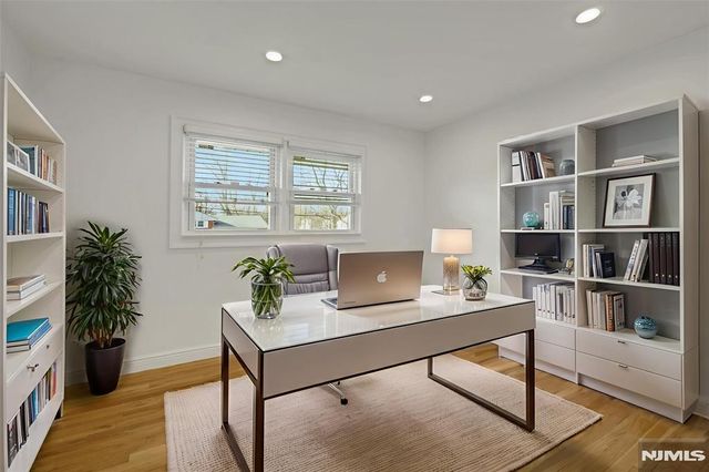 117 Brookview Terrace, Bergenfield, NJ 07621