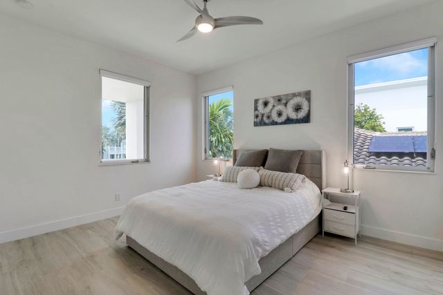 5029 GRANDIFLORA Road, Palm Beach Gardens, FL 33418