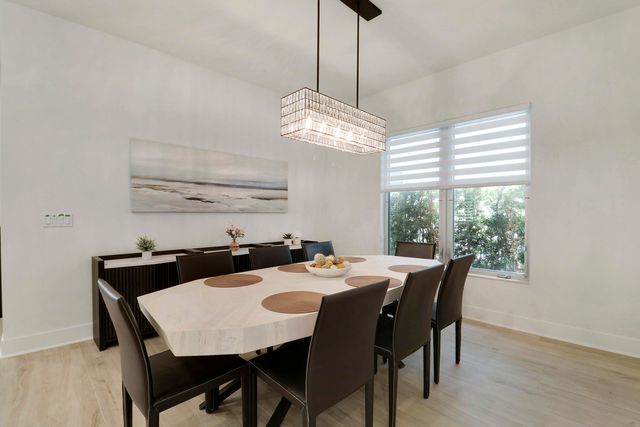 5029 GRANDIFLORA Road, Palm Beach Gardens, FL 33418