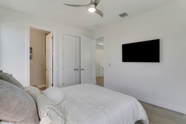 5029 GRANDIFLORA Road, Palm Beach Gardens, FL 33418