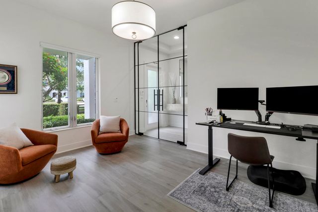 5029 GRANDIFLORA Road, Palm Beach Gardens, FL 33418