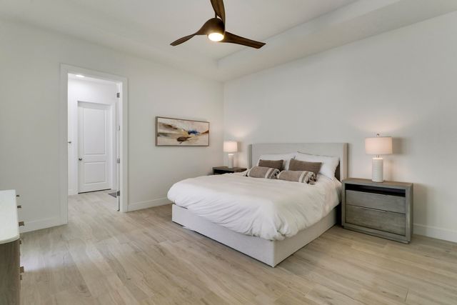 5029 GRANDIFLORA Road, Palm Beach Gardens, FL 33418