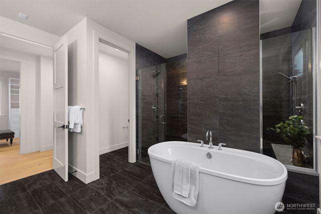 7010 NE 134th Street, Kirkland, WA 98034