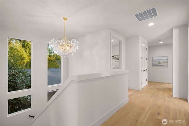 7010 NE 134th Street, Kirkland, WA 98034