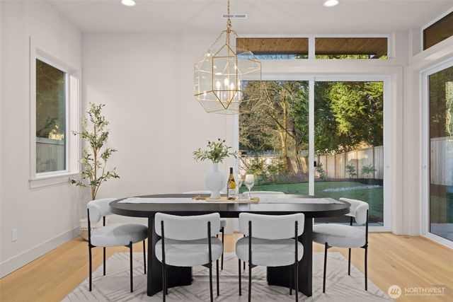 7010 NE 134th Street, Kirkland, WA 98034