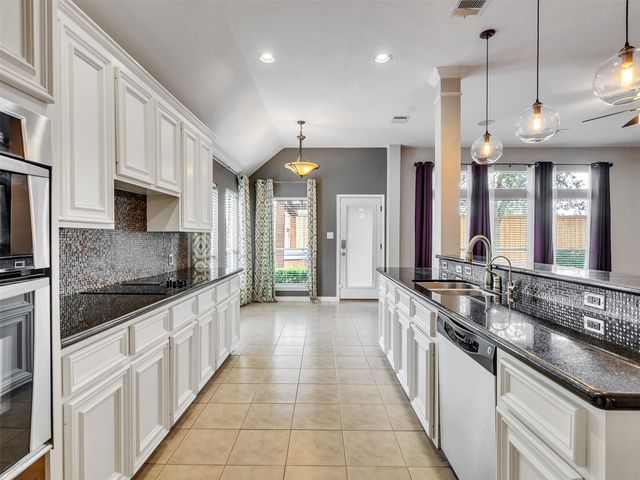 3518 Shadowwalk Drive, Houston, TX 77082