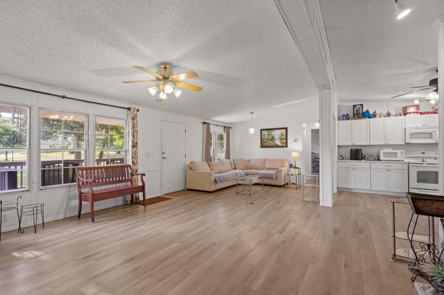 25356 Shawnee Drive, Golden, MO 65658