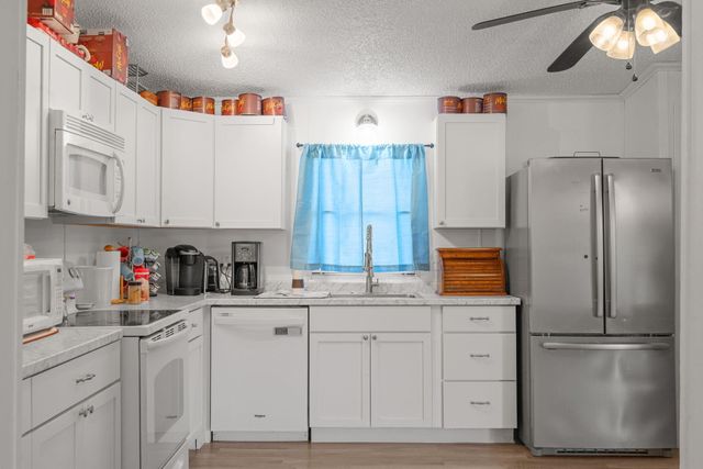 25356 Shawnee Drive, Golden, MO 65658