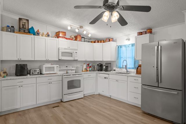25356 Shawnee Drive, Golden, MO 65658