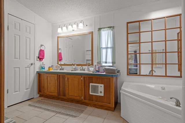 25356 Shawnee Drive, Golden, MO 65658