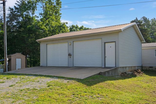 25356 Shawnee Drive, Golden, MO 65658