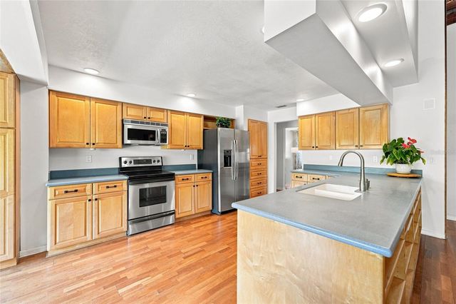 2555 SWEETGUM WAY W, Clearwater, FL 33761