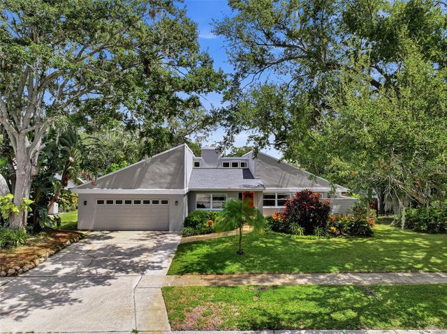 2555 SWEETGUM WAY W, Clearwater, FL 33761