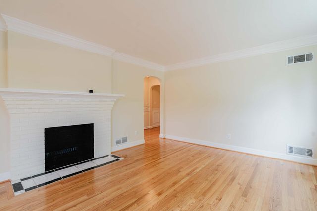 10200 DUVAWN PL, Silver Spring, MD 20902