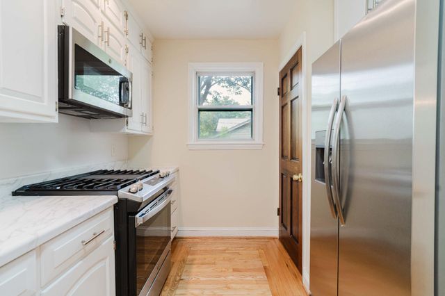 10200 DUVAWN PL, Silver Spring, MD 20902