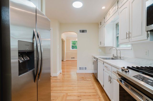 10200 DUVAWN PL, Silver Spring, MD 20902