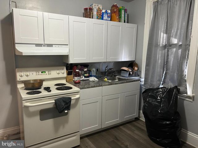 348 S QUEEN ST, Lancaster, PA 17603