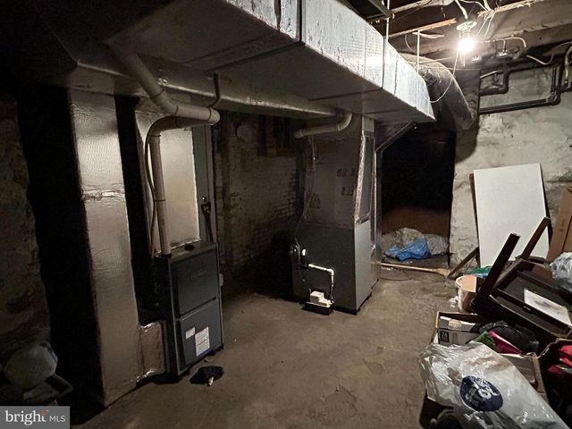 348 S QUEEN ST, Lancaster, PA 17603