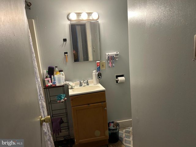 348 S QUEEN ST, Lancaster, PA 17603