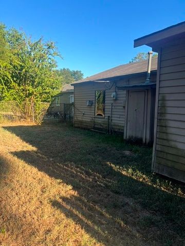 2770 Marquette Street, Shreveport, LA 71108