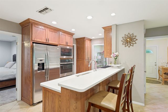 417 Arcadia Street, Hurst, TX 76053
